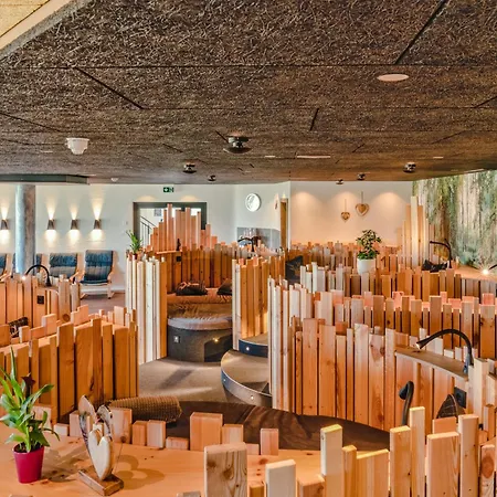 Bier Und Wohlfuehlhotel Gut Riedelsbach ノイライヒェナウ