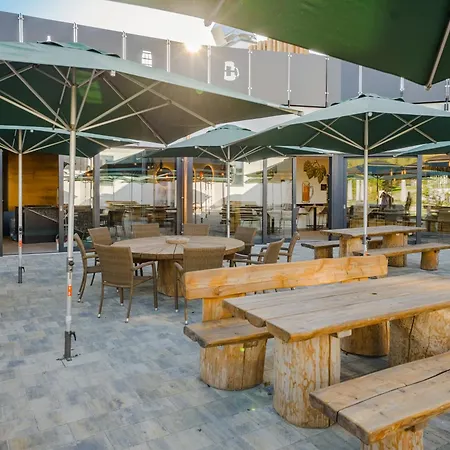 Bier Und Wohlfuehlhotel Gut Riedelsbach ホテル ノイライヒェナウ