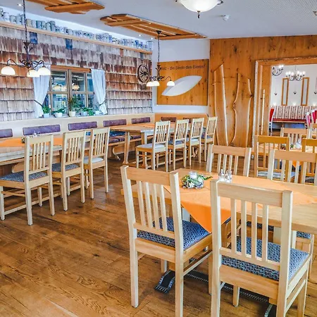 Bier Und Wohlfuehlhotel Gut Riedelsbach 3* Neureichenau