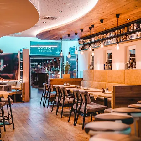 Bier Und Wohlfuehlhotel Gut Riedelsbach ホテル 3*