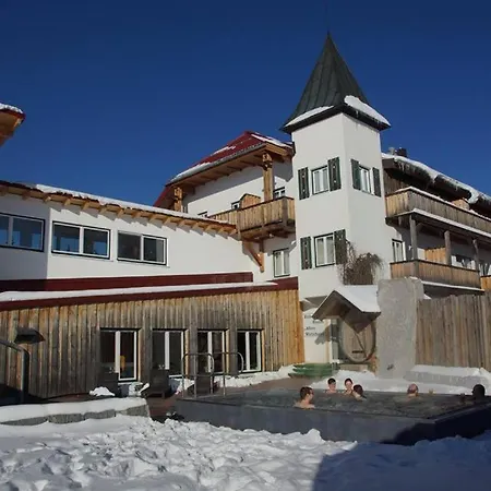 Bier Und Wohlfuehlhotel Gut Riedelsbach ホテル ノイライヒェナウ